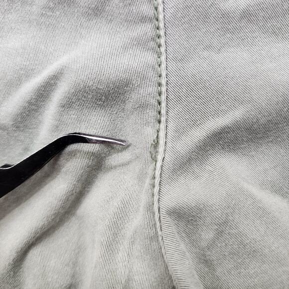 Maurices Pants Womens 15/16 Green Khaki Side Striped Chino Mid Rise Ankle Preppy - Picture 4 of 12